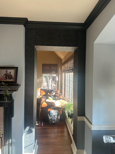 Chicago Wallpaper Perfection - Feature wall wallpaper installation
